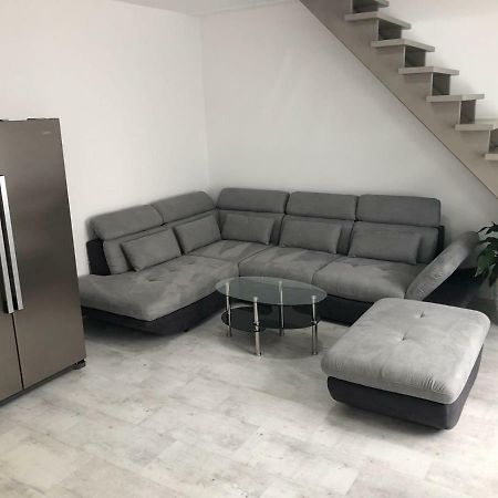 Luxusni Apartman Primo V Centru U Hotelu Thermal Karlovy Vary Bagian luar foto